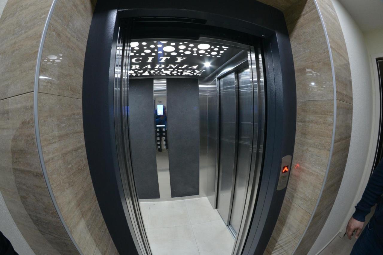 נובי סאד Apartment 54 City Center - Free Private Garage מראה חיצוני תמונה